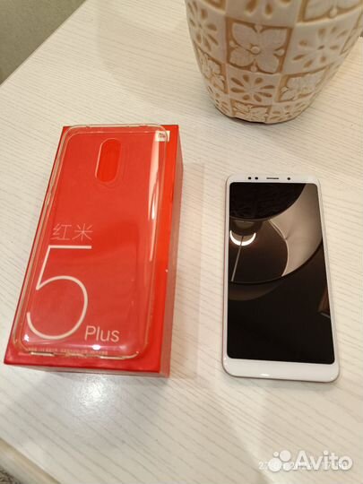 Xiaomi Redmi 5 Plus, 3/32 ГБ