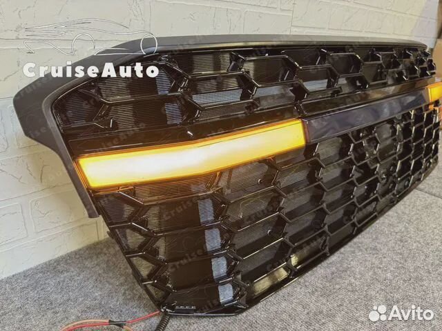 Решетка радиатора Land Cruiser 300 LED антихром