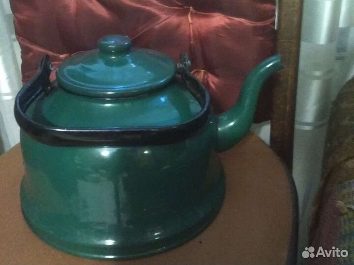 Эмалированный чайник на 3.5 л