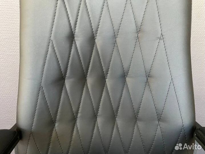 Кресло для офиса новое