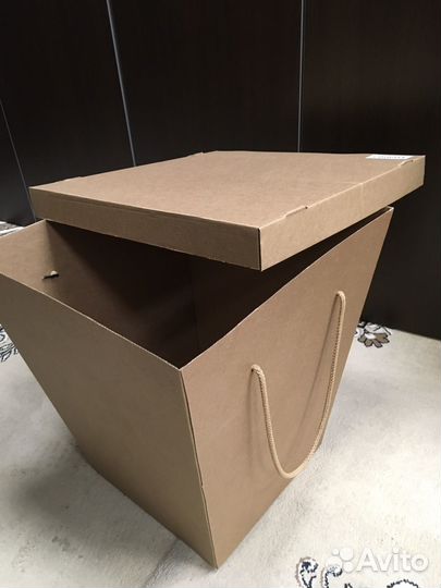 Переноска короб с ручками цветы упаковка картон