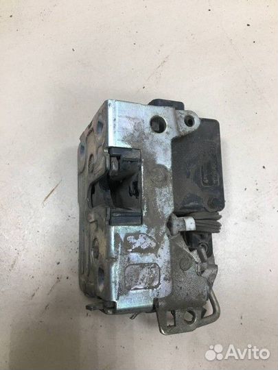 Замок двери задней правой Renault Logan