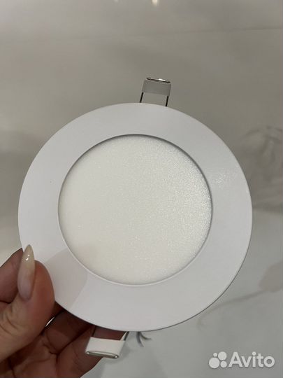 Светильник встраиваемый