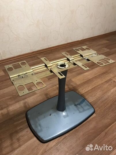 Подставка для телевизора