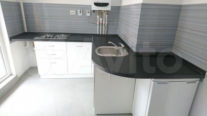 1-к. квартира, 40 м², 1/9 эт.