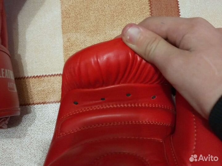 Боксерские перчатки 12 oz clinch