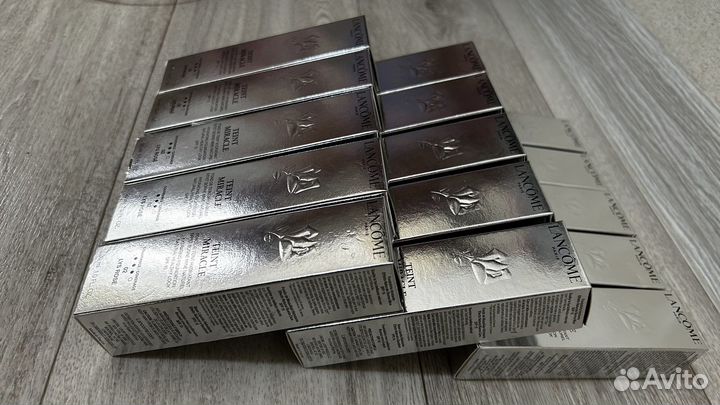 Тональный крем Lancome Teint Miracle 010, 02, 005