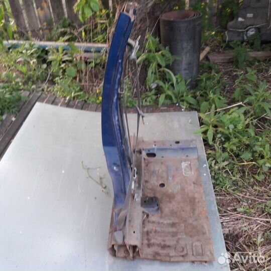 Стойка центральная правая kia rio 2