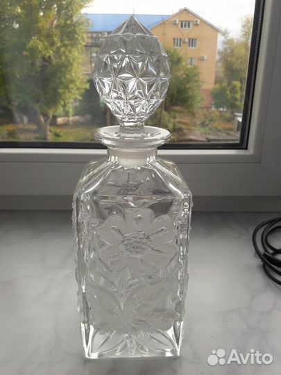 Графин хрустальный новый
