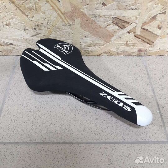 Седло для велосипеда 278 140 мм