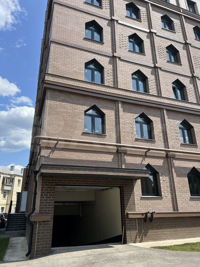 Машиноместо, 30 м²