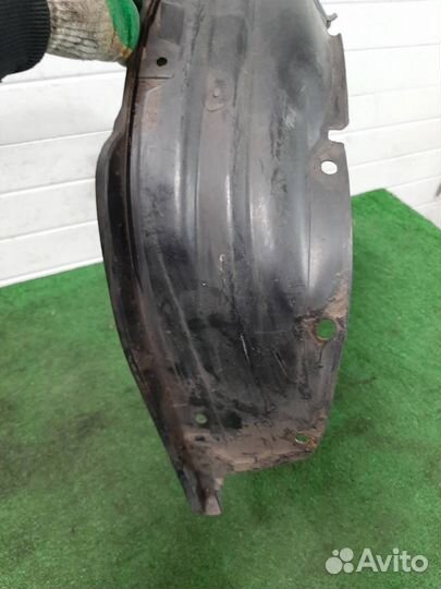 Подкрылок передний правый Suzuki Ignis 2007