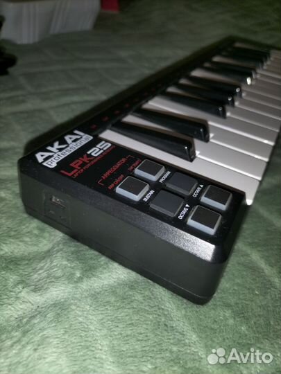 Midi-Клавиатура akai PRO LPK 25