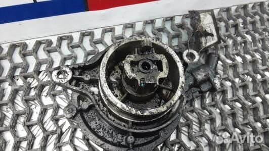 Насос вакуумный BMW X5 E70 (CMA13KX01)