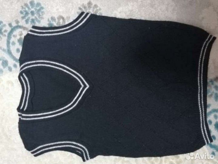 Рубашки, желет, брюки школьные