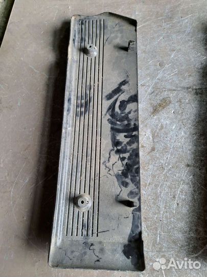 Крышка двигателя BMW E53