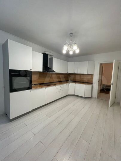 2-к. квартира, 64 м², 14/14 эт.
