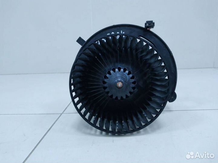 Моторчик печки Skoda Octavia