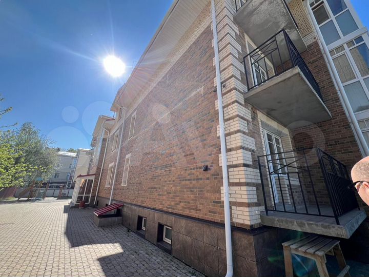 3-к. квартира, 127 м², 3/3 эт.