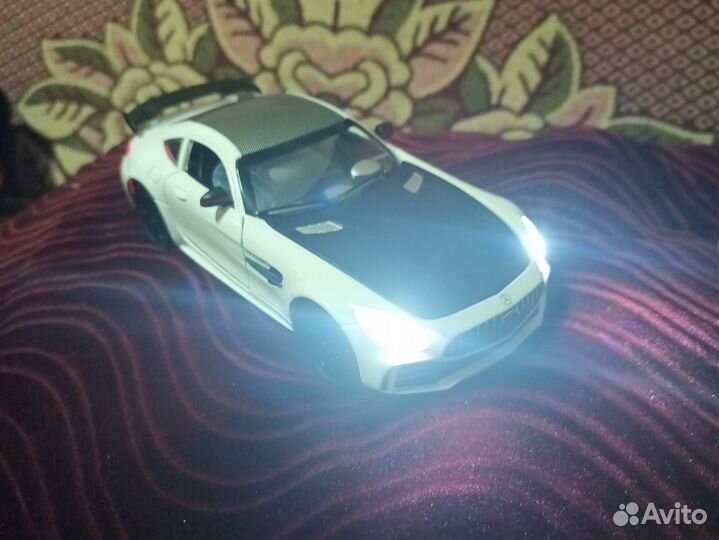 Mercedes GT 1:24