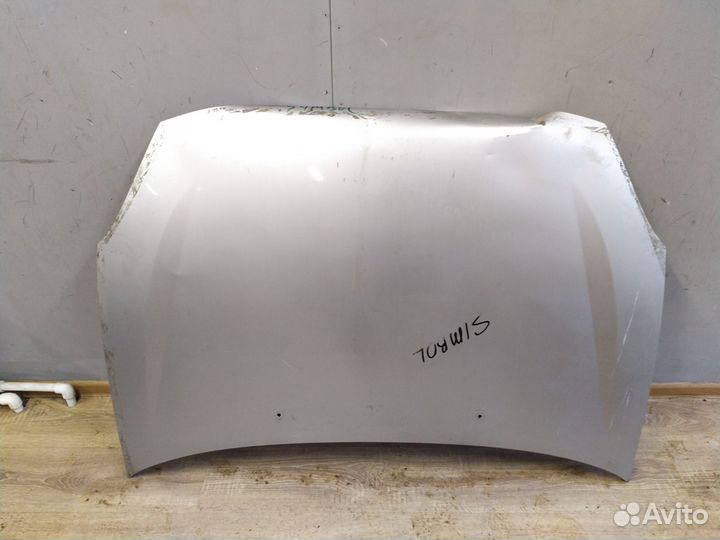 Капот на Renault Symbol