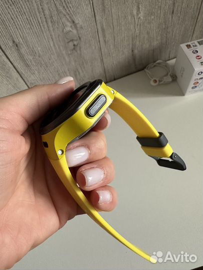 Детские умные часы elari KidPhone 4GR Wi-Fi