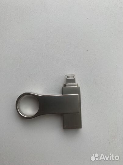 USB флешка 4,8,32