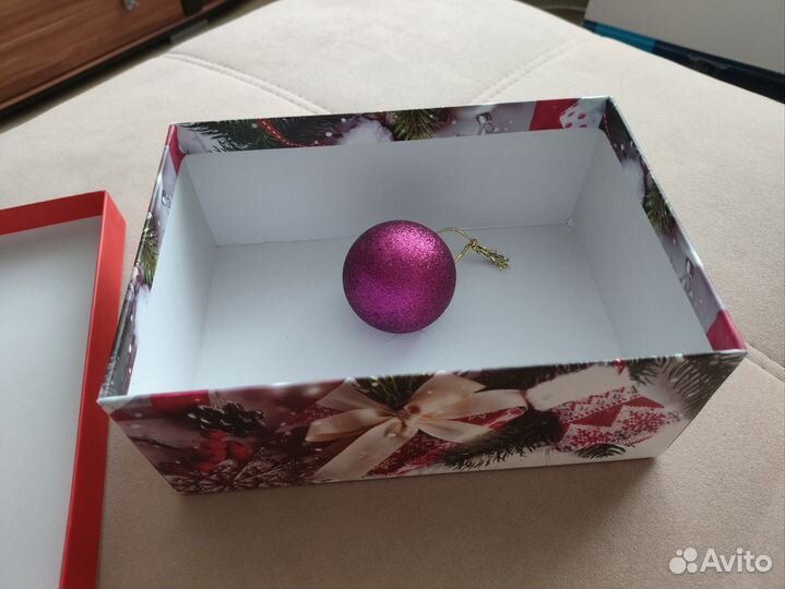 Коробка подарочная новогодняя