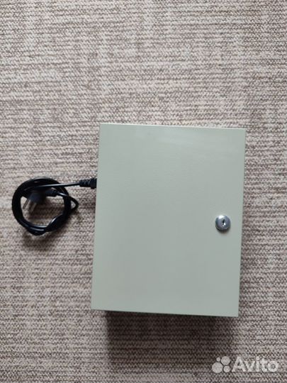 Источник бесперебойного питания скат