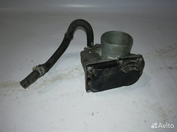 Дроссельная заслонка Toyota Corolla E150 1ZR