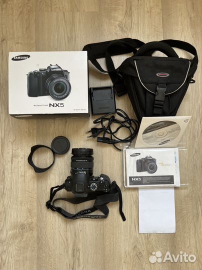Фотоаппарат Samsung NX-5, как новый