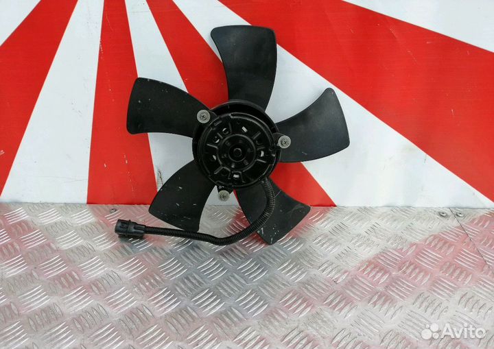 Вентилятор Mitsubishi Outlander XL