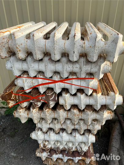 Батарея чугунная