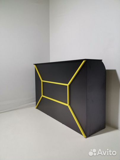 Компьютерные столы