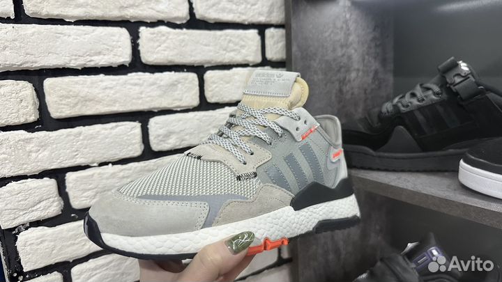 Кроссовки adidas nite jogger