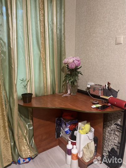 Письменный стол