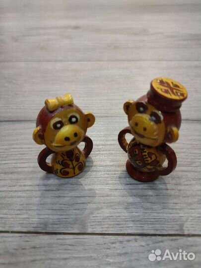 Деревянные и глиняные фигурки, сувениры, обереги