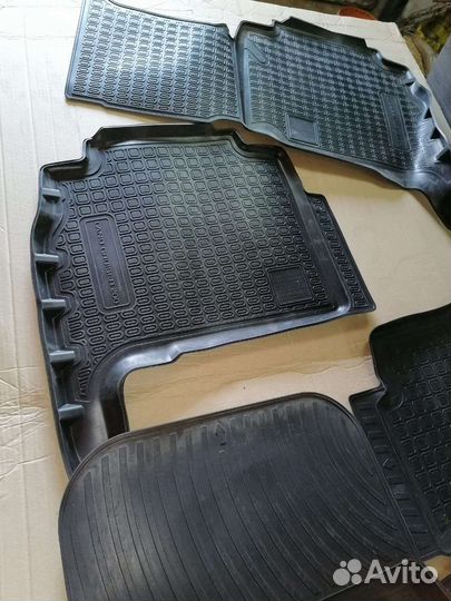 Коврики на toyota land cruiser 200