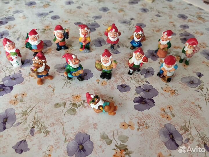 Коллекционные фигурки из киндера