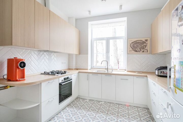 Кухня (цена за всю кухню) CN:044019