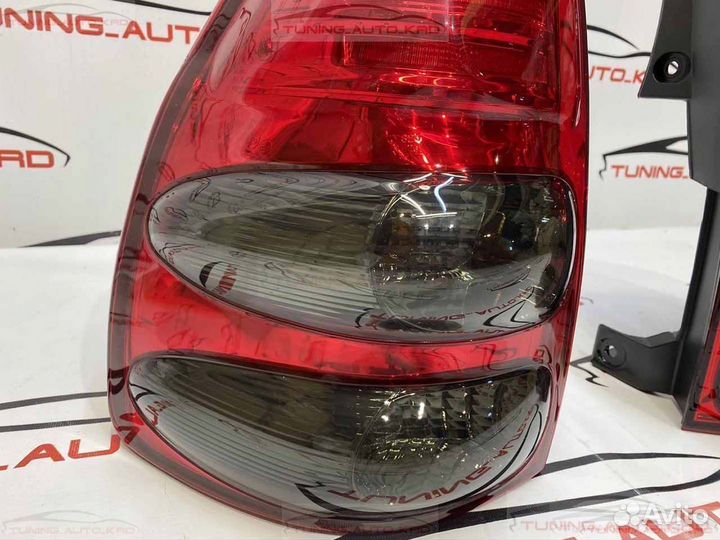 Фонари задние стопы Toyota LC, LC Prado 120 Z5547