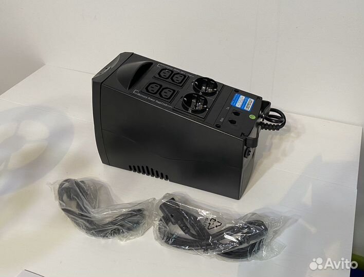 Источник бесперебойного питания Ippon