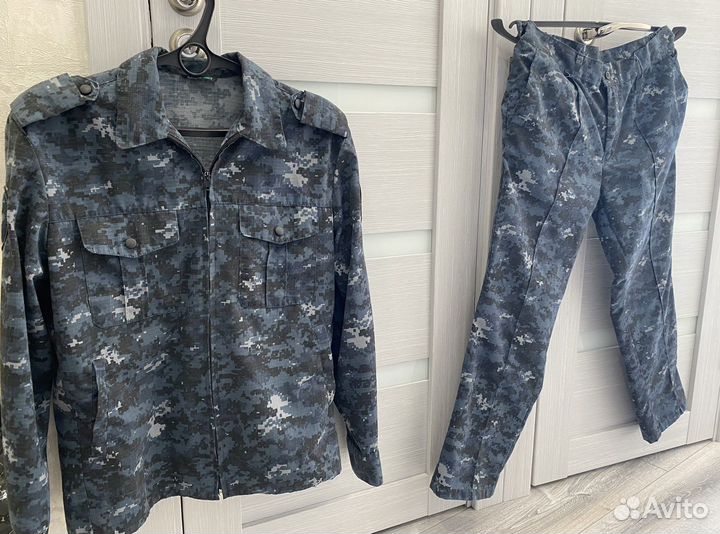 Костюм офицерский