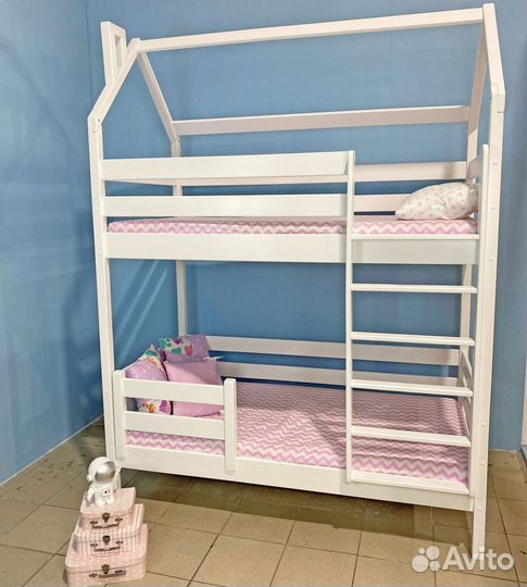 Двухэтажная кровать детская