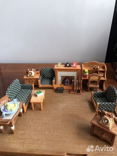 Два домика Silvain Families с мебелью и игрушками