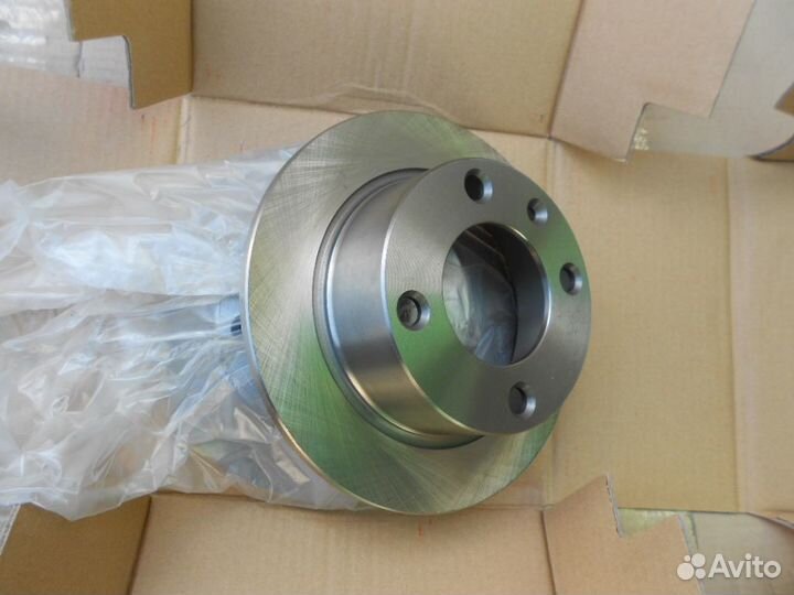 Citroen Xantia Новые задние тормозные диски