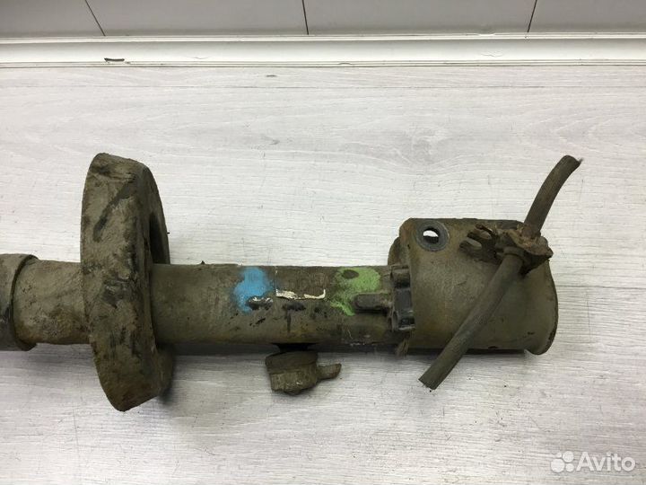 Амортизатор подвески передний левый Opel Omega