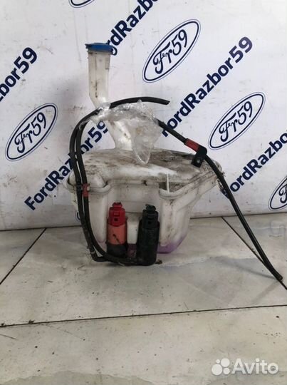 Бачок омывателя Toyota Yaris XP90 2005-2009