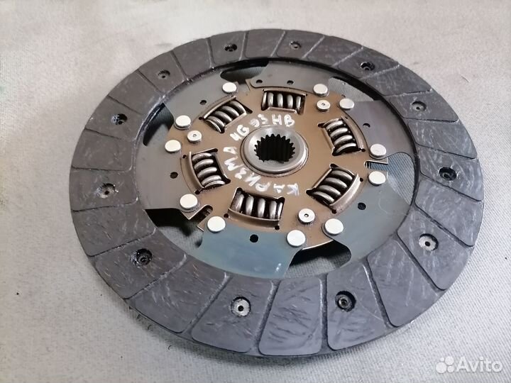 Диск сцепления 1.8 4G93 Mitsubishi Carisma (DA)