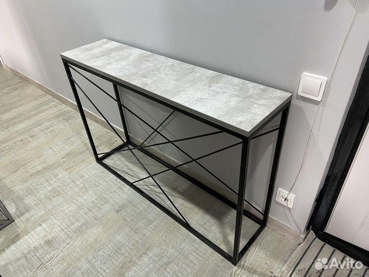 Тумба под тв новая LPB673